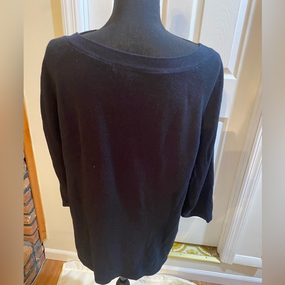 Debbie Morgan NWT Black Size 1X Boat Neck Sweater with Silver accent buckle. - Picture 3 of 8